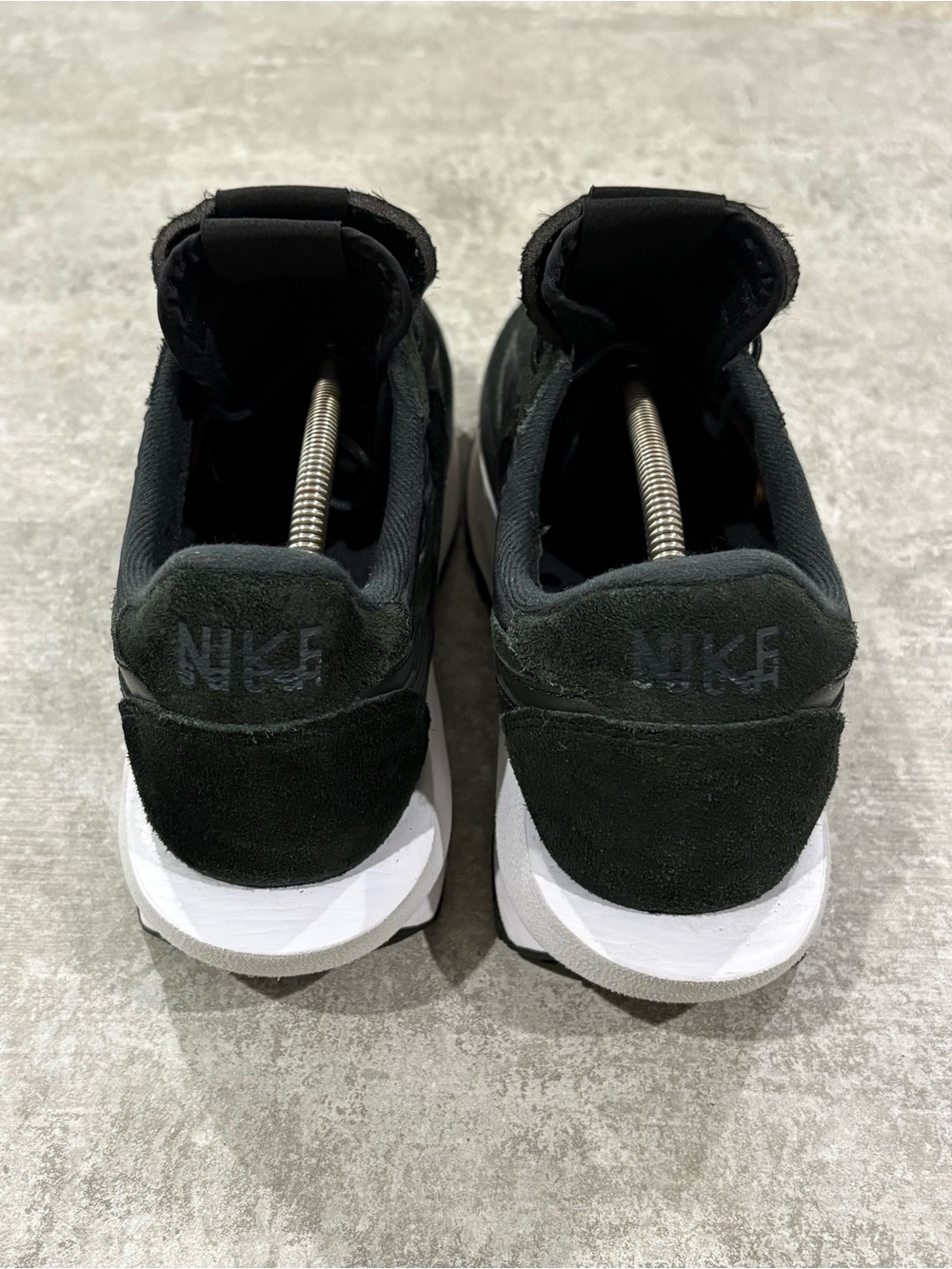 Nike LD Waffle Sacai Shoes - Picture 7 of 12